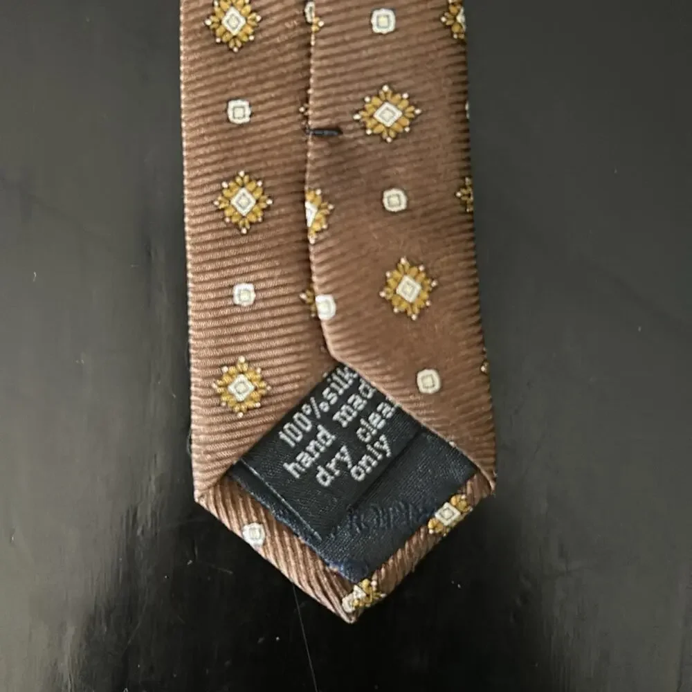 Bijoux Terner Cappuccino Brown Silk Tie, Gold & White Pattern, Perfect for Fall